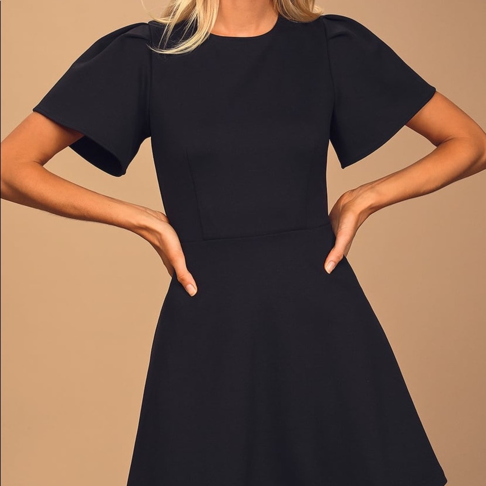 Black Short Sleeve Mini Dress - Picture 2 of 5